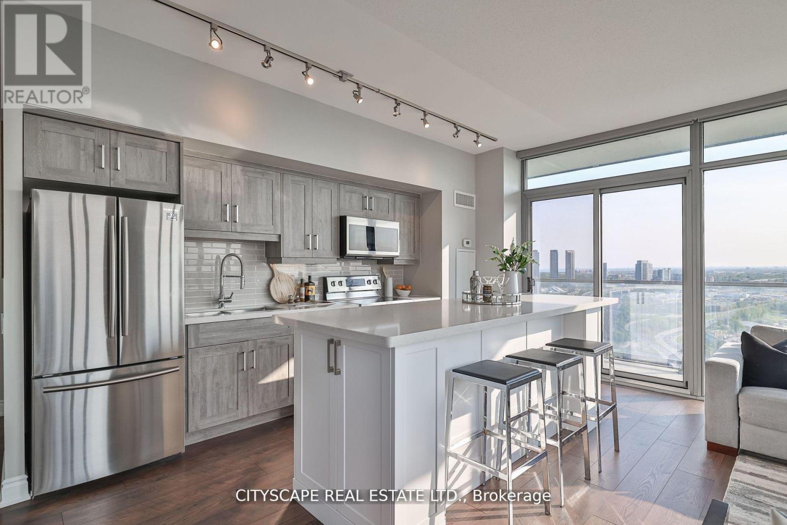 2810 - 105 The Queensway Avenue, Toronto, Ontario  M6S 5B5 - Photo 12 - W12796686