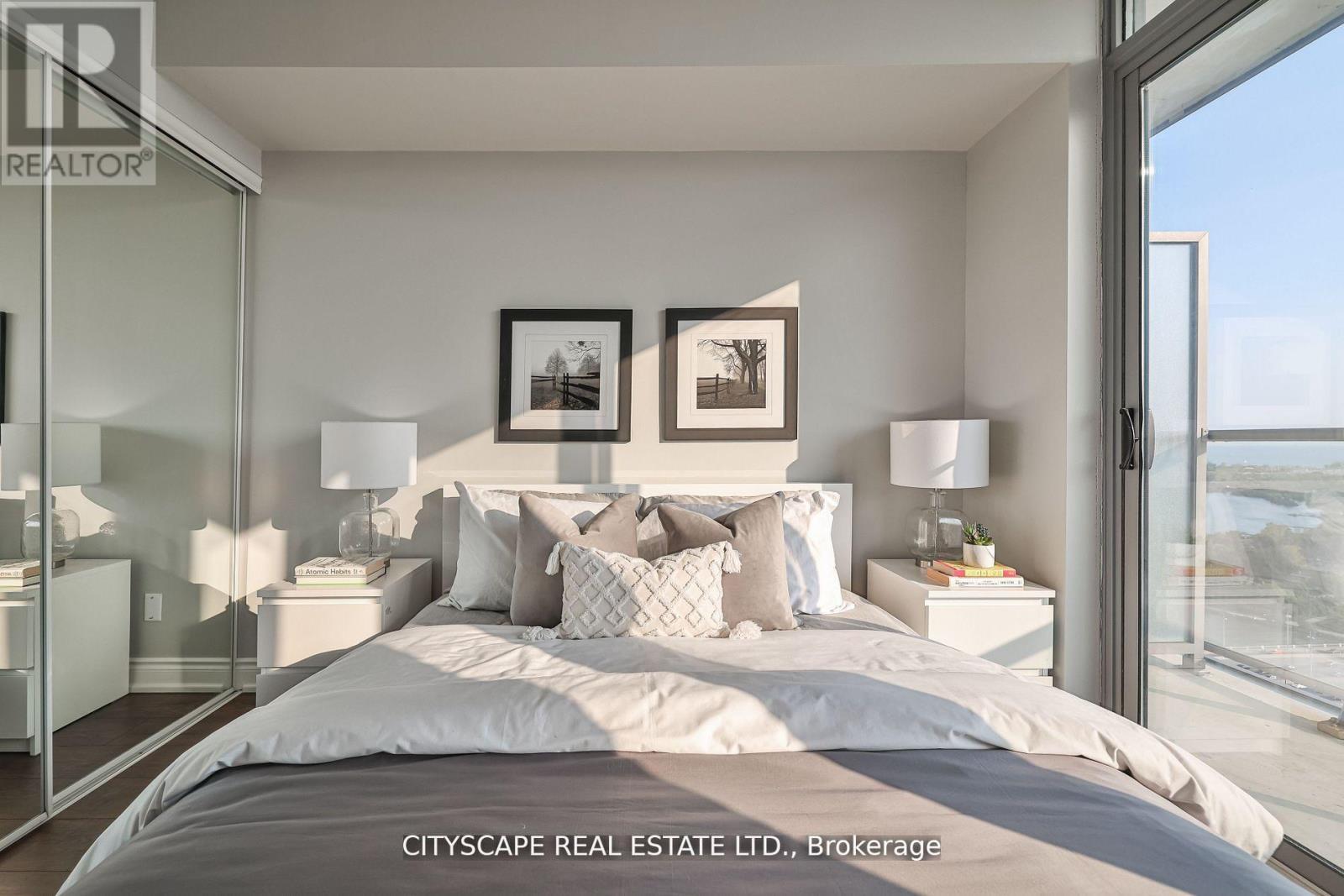 2810 - 105 The Queensway Avenue, Toronto, Ontario  M6S 5B5 - Photo 23 - W12796686