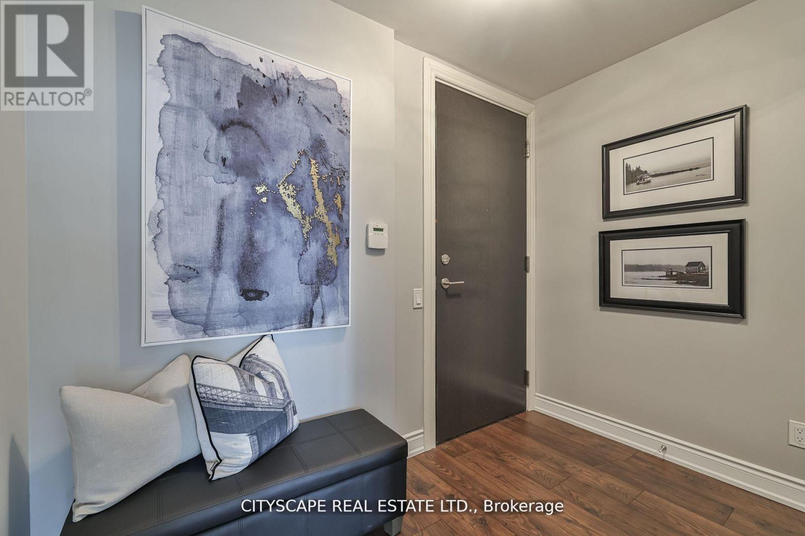 2810 - 105 The Queensway Avenue, Toronto, Ontario  M6S 5B5 - Photo 5 - W12796686