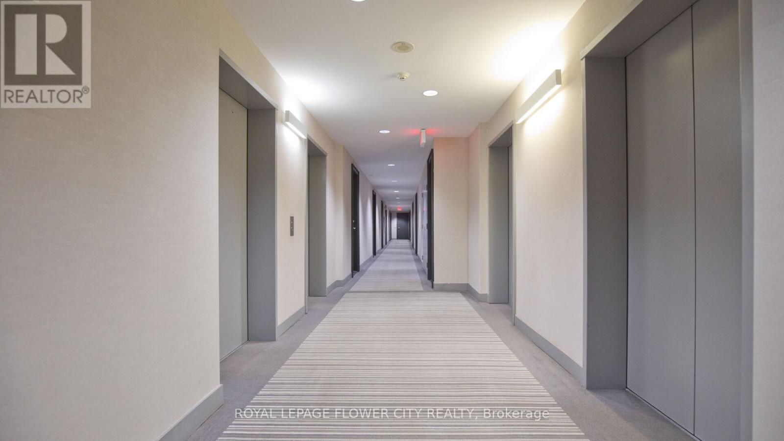 415 - 105 The Queensway Avenue, Toronto, Ontario  M6S 5B5 - Photo 14 - W12796694