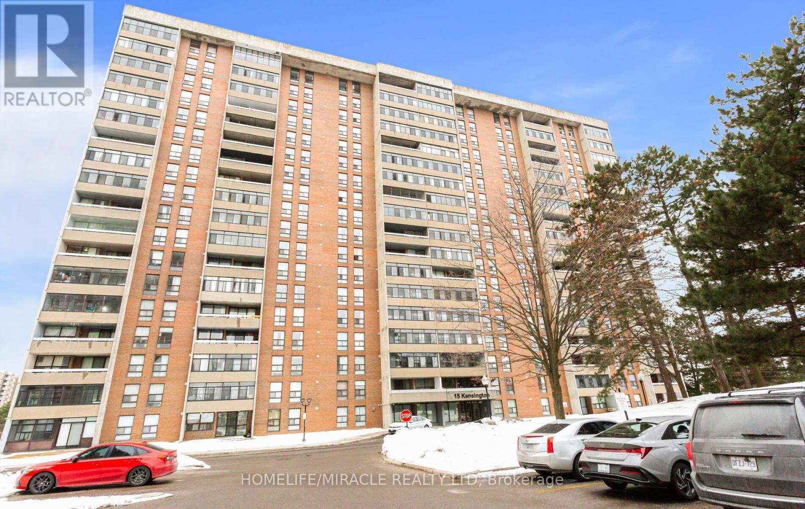 1102 - 15 Kensington Road, Brampton, Ontario  L6T 3W2 - Photo 2 - W12796696