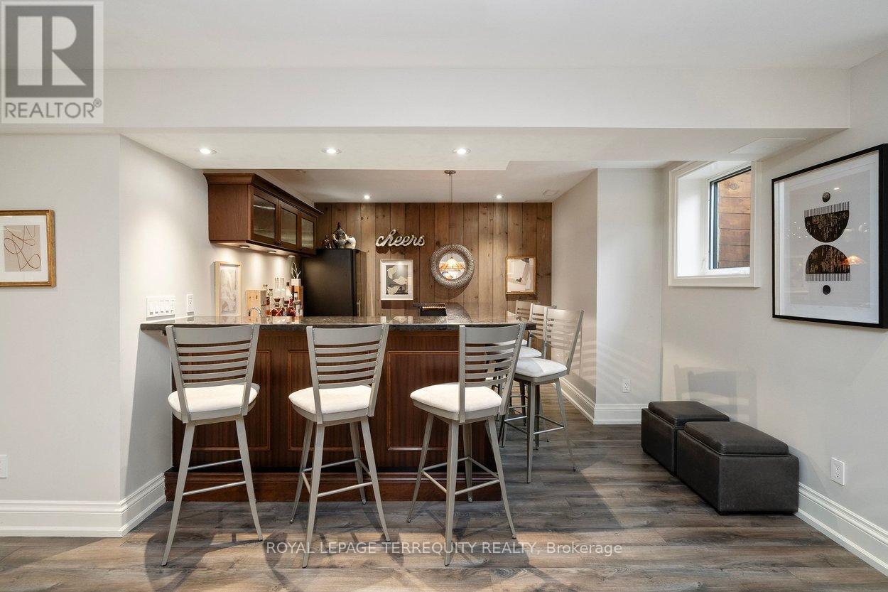 12 Elliott Avenue, Toronto, Ontario  M8X 2P8 - Photo 35 - W12796720