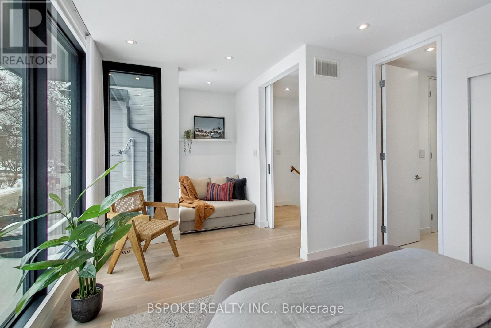 270 Indian Grove, Toronto, Ontario  M6P 2H5 - Photo 18 - W12796730