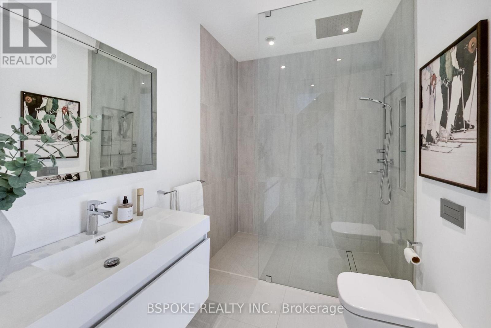 270 Indian Grove, Toronto, Ontario  M6P 2H5 - Photo 20 - W12796730