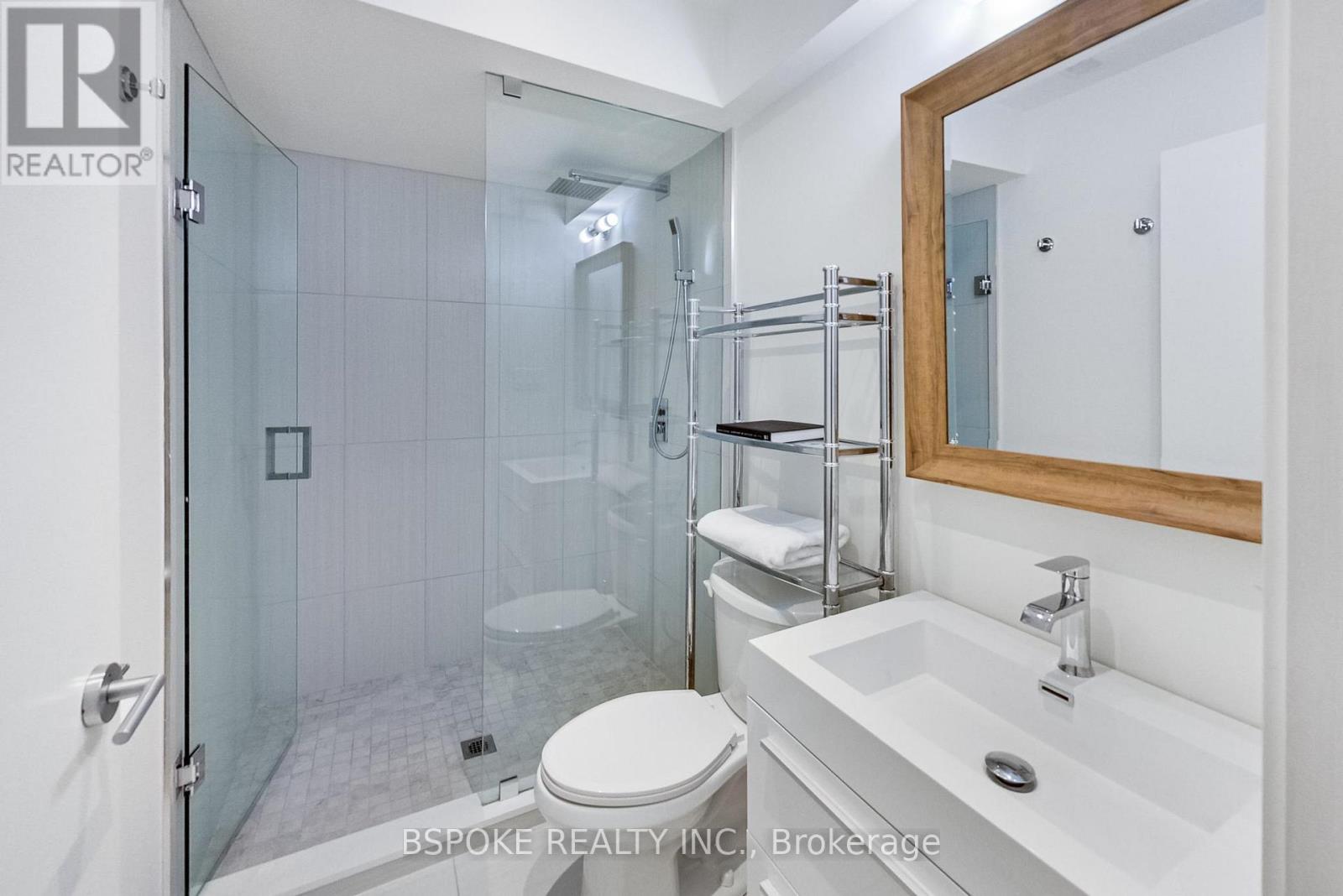 270 Indian Grove, Toronto, Ontario  M6P 2H5 - Photo 38 - W12796730