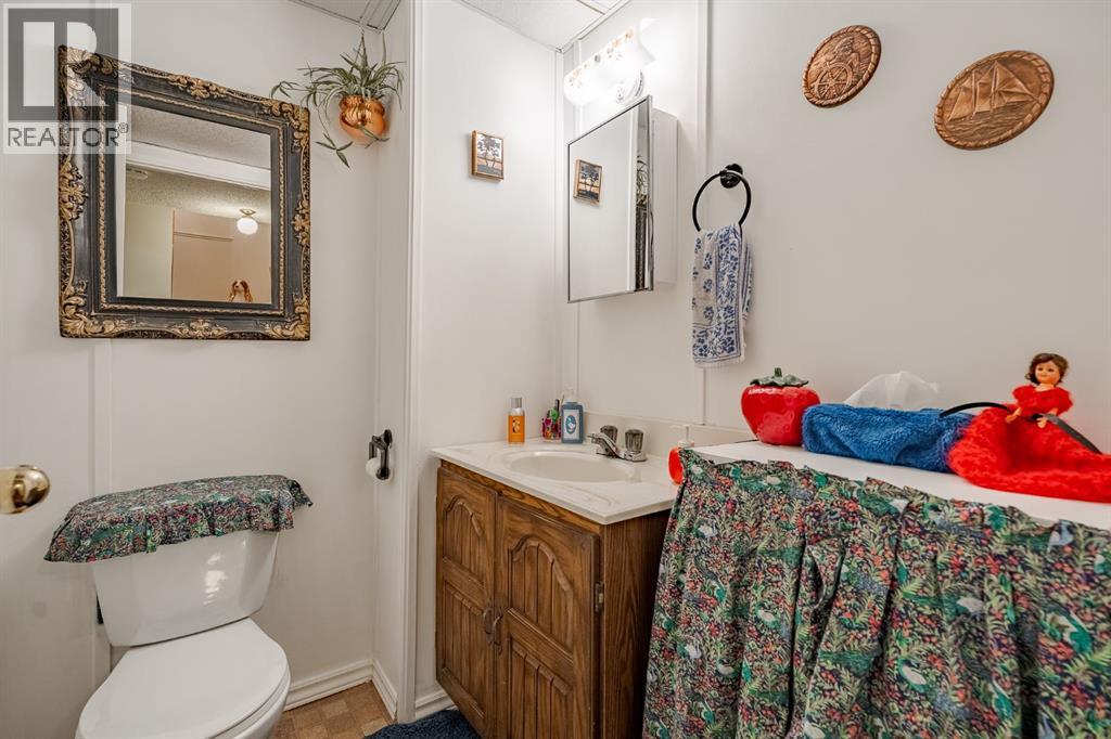 9, 275 Woodridge Drive Sw, Calgary, Alberta  T2W 3S2 - Photo 35 - A2280072