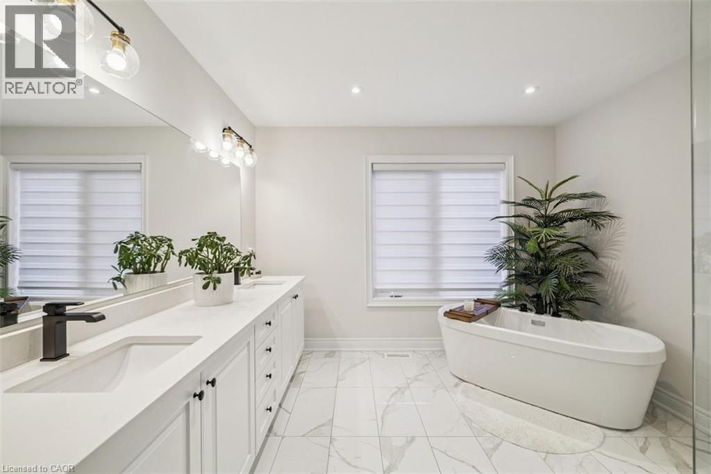 47 Cielo Court, Hamilton, Ontario  L9B 0J1 - Photo 24 - 40803297