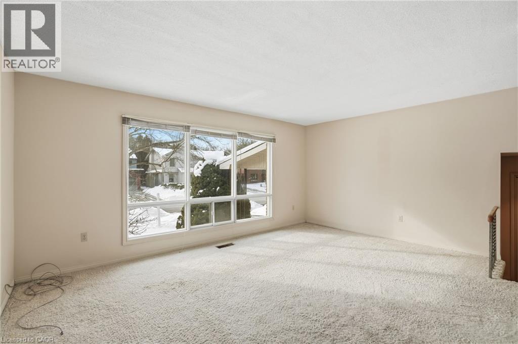 81 Highland Park Drive, Dundas, Ontario  L9H 6G5 - Photo 16 - 40804376