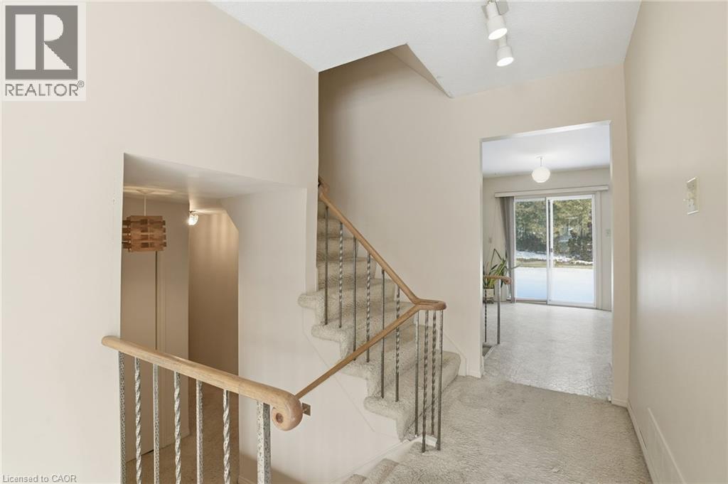 81 Highland Park Drive, Dundas, Ontario  L9H 6G5 - Photo 19 - 40804376