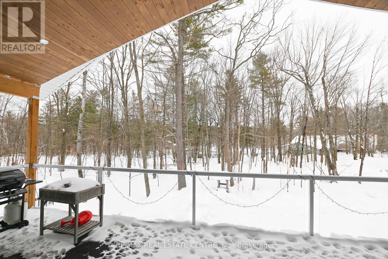 1033 North Shore Drive, Gravenhurst, Ontario  P1P 1R1 - Photo 10 - X12796636