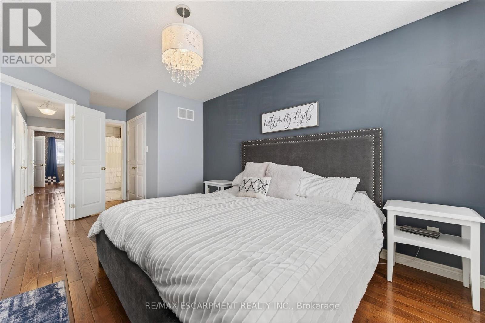 186 Great Oak Trail, Hamilton, Ontario  L0R 1C0 - Photo 16 - X12796714