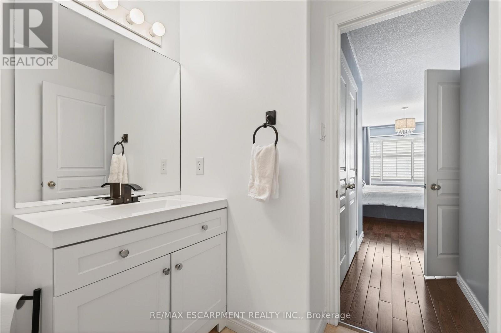 186 Great Oak Trail, Hamilton, Ontario  L0R 1C0 - Photo 19 - X12796714