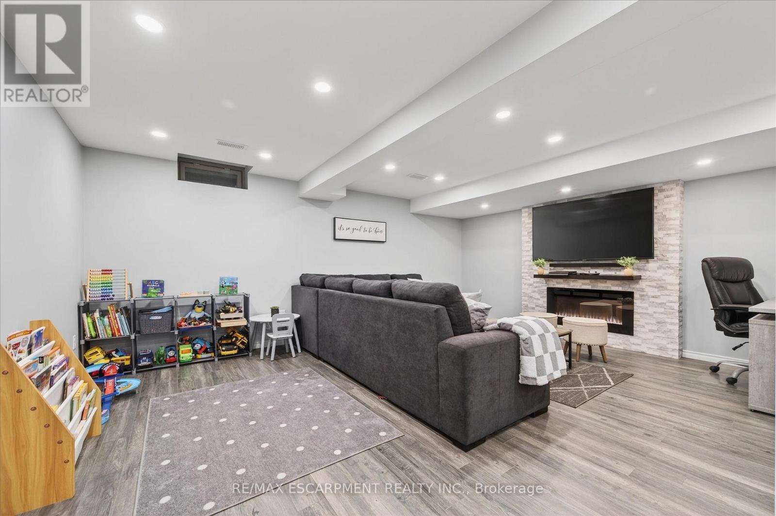 186 Great Oak Trail, Hamilton, Ontario  L0R 1C0 - Photo 30 - X12796714