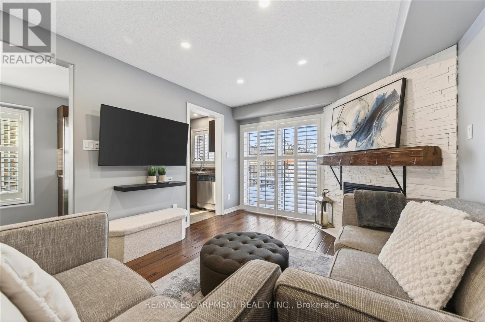 186 Great Oak Trail, Hamilton, Ontario  L0R 1C0 - Photo 7 - X12796714