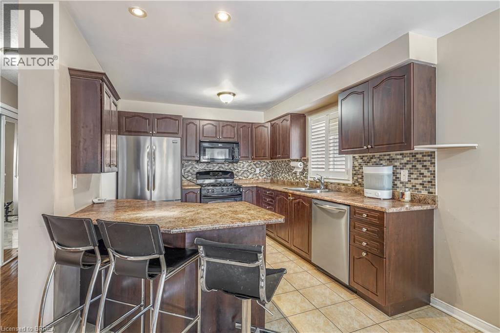 199 Blackburn Drive, Brantford, Ontario  N3T 0A9 - Photo 15 - 40804209