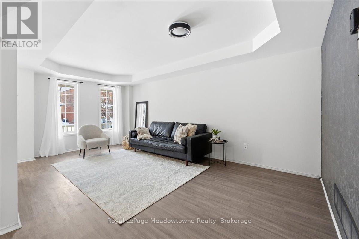 98 Roxton Road, Oakville, Ontario  L6H 6V4 - Photo 10 - W12796916