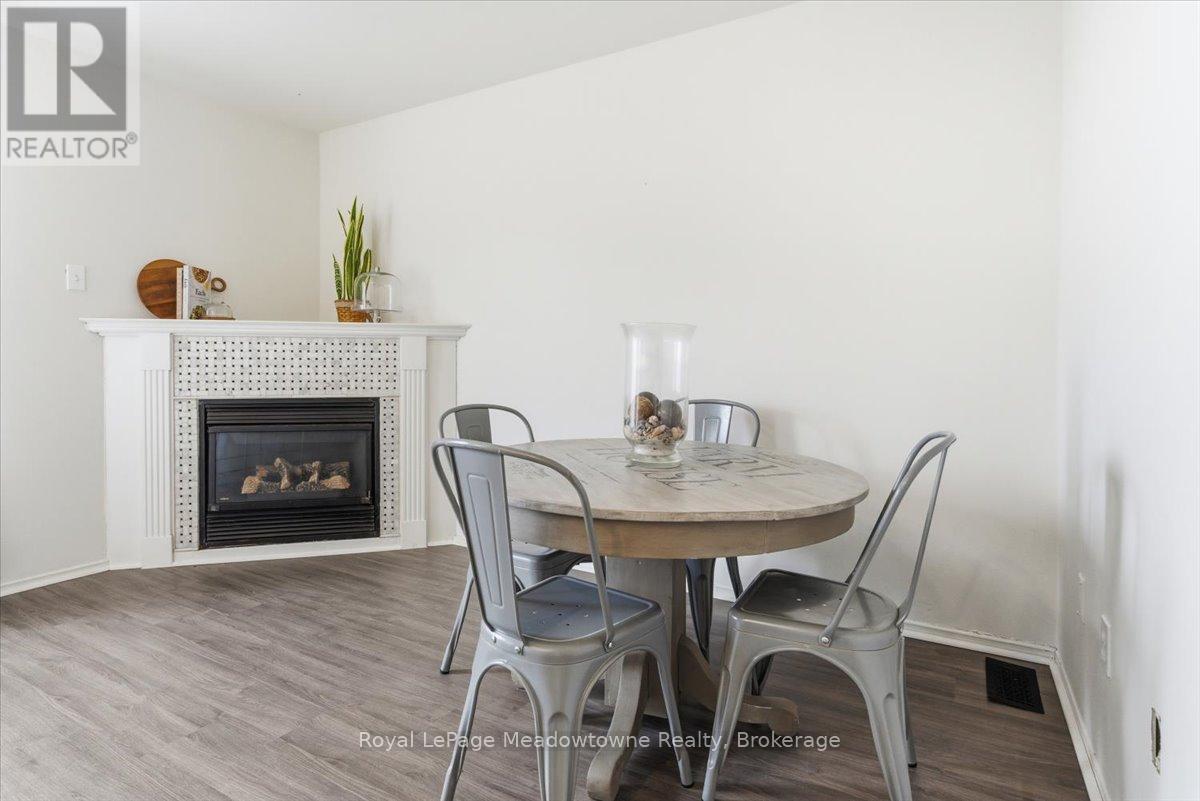 98 Roxton Road, Oakville, Ontario  L6H 6V4 - Photo 17 - W12796916