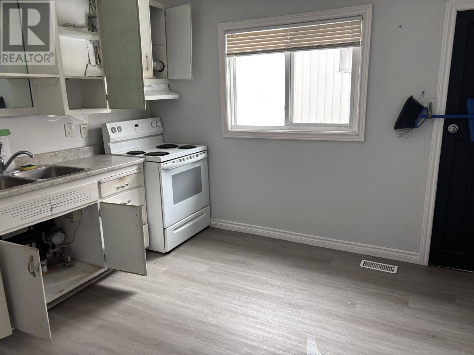 254 Goulais Ave, Sault Ste. Marie, Ontario P6C 4Z9 - Photo 5 - SM251142