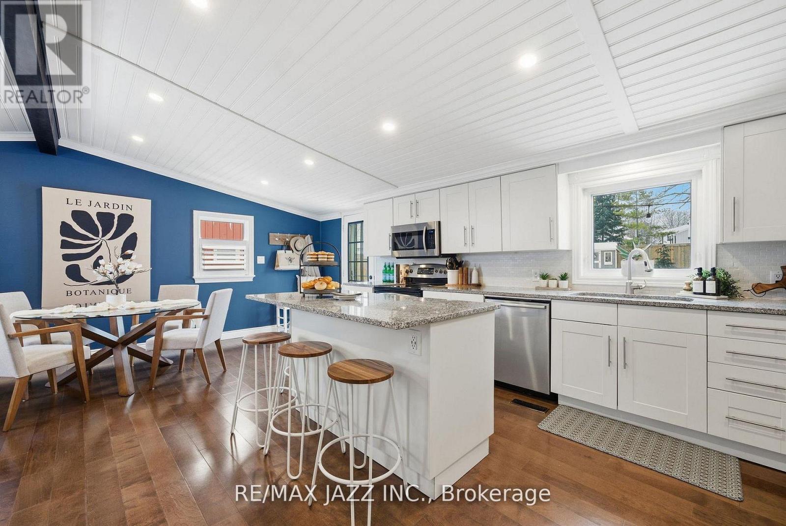 922 Byron Street S, Whitby, Ontario  L1N 4R9 - Photo 10 - E12796840