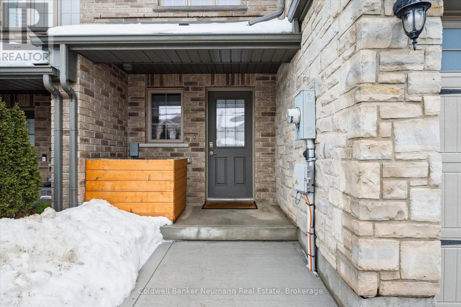 51 Jeffrey Drive, Guelph, Ontario N1E 0M4 - Photo 4 - X12796766