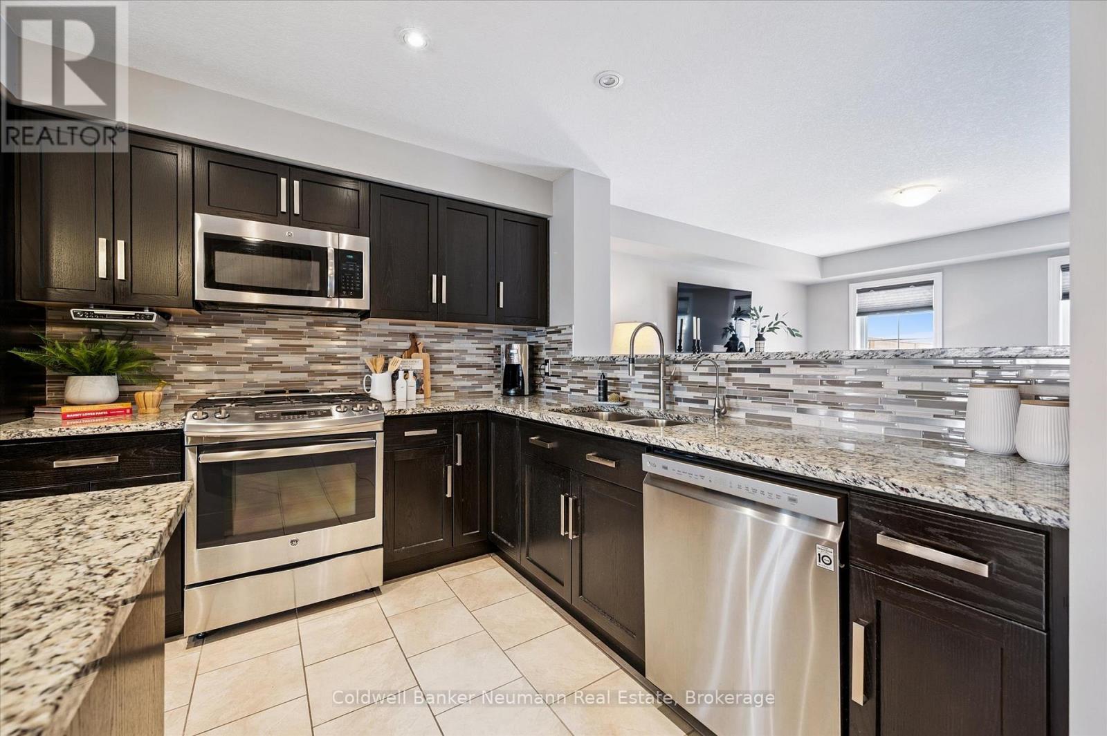 51 Jeffrey Drive, Guelph, Ontario N1E 0M4 - Photo 6 - X12796766