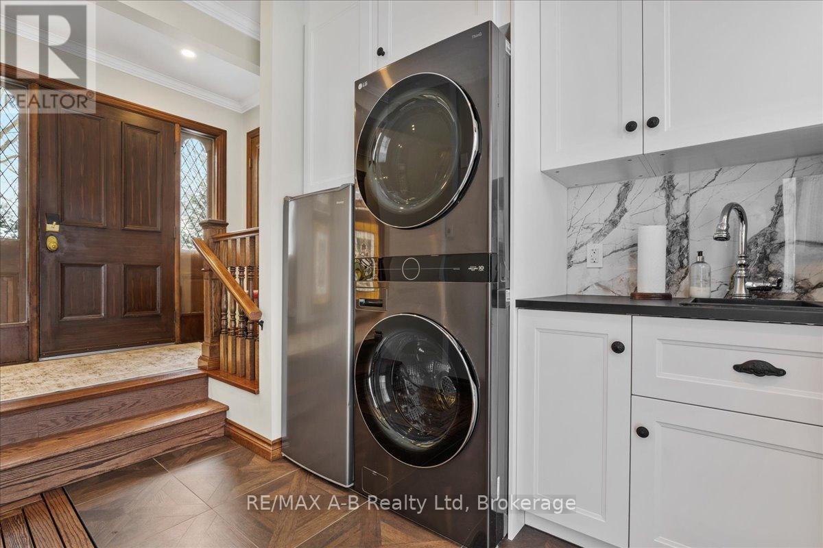 63 Centre Street, Stratford, Ontario  N5A 1E4 - Photo 22 - X12796820