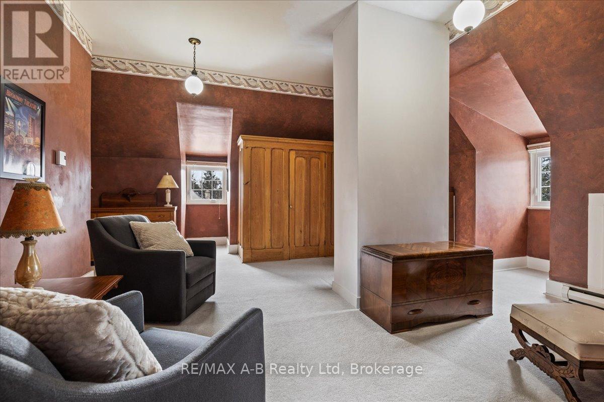 63 Centre Street, Stratford, Ontario  N5A 1E4 - Photo 38 - X12796820