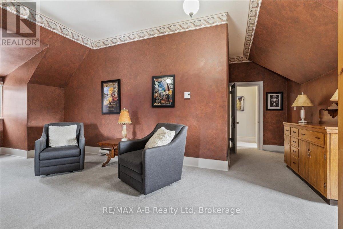 63 Centre Street, Stratford, Ontario  N5A 1E4 - Photo 39 - X12796820