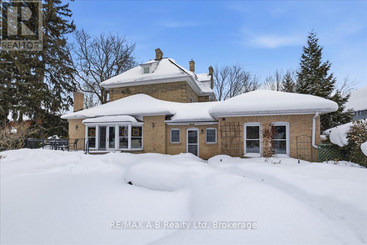 63 Centre Street, Stratford, Ontario  N5A 1E4 - Photo 42 - X12796820