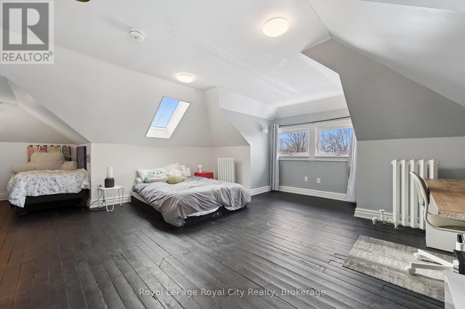 Upper - 467 Woolwich Street, Guelph (Exhibition Park), Ontario  N1H 3X6 - Photo 24 - X12796960