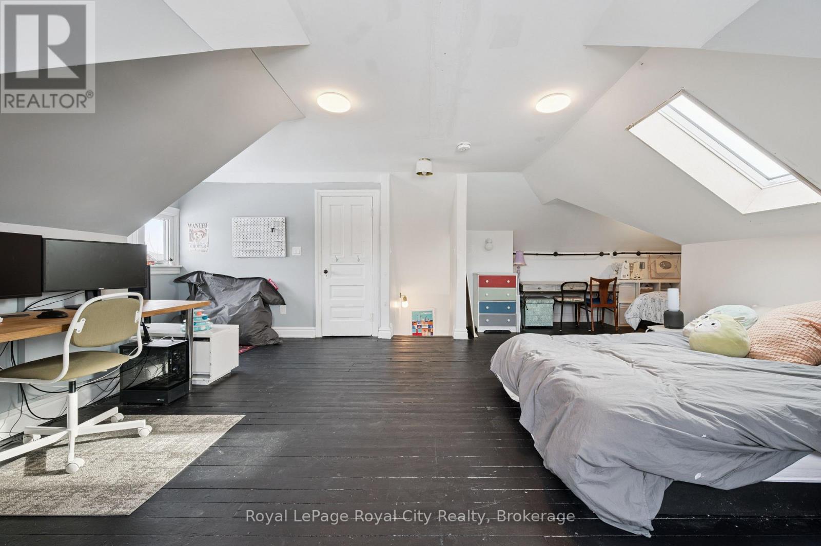 Upper - 467 Woolwich Street, Guelph (Exhibition Park), Ontario  N1H 3X6 - Photo 26 - X12796960