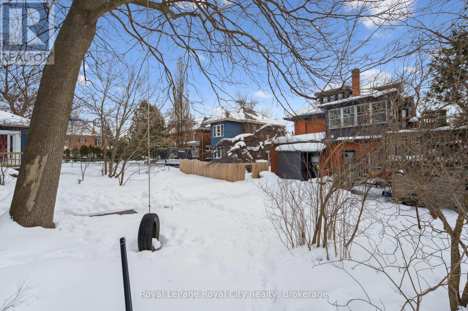 Upper - 467 Woolwich Street, Guelph (Exhibition Park), Ontario  N1H 3X6 - Photo 32 - X12796960