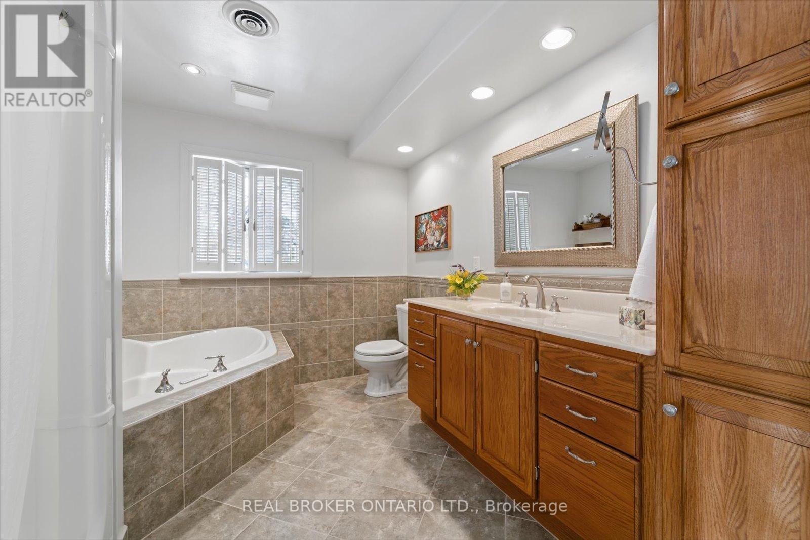 1449 Champlain Drive, Peterborough, Ontario  K9L 1N3 - Photo 34 - X12796784