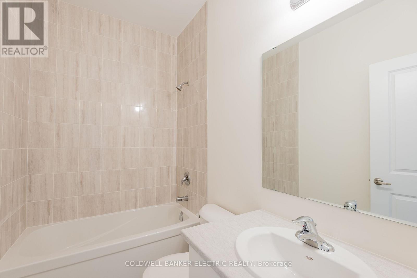 53 Hillcroft Way, Kawartha Lakes, Ontario  K0M 1A0 - Photo 14 - X12796912