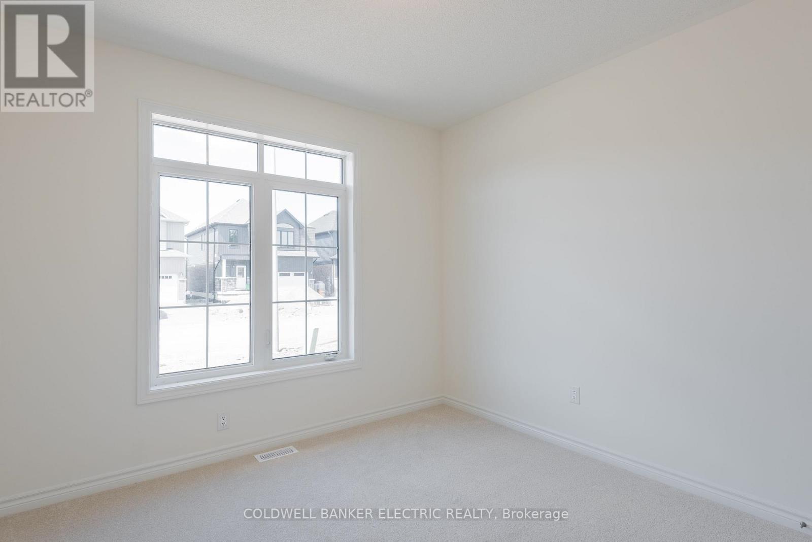 53 Hillcroft Way, Kawartha Lakes (Bobcaygeon), Ontario  K0M 1A0 - Photo 2 - X12796912