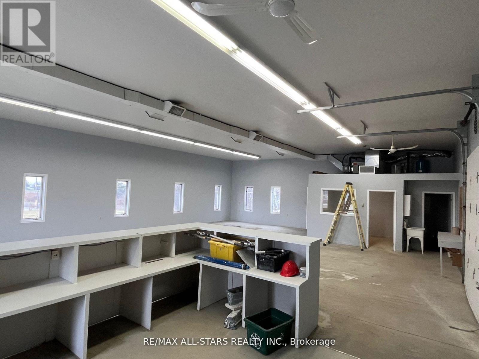 9 Callaghan's Road, Kawartha Lakes, Ontario  K9V 4R4 - Photo 4 - X12796930