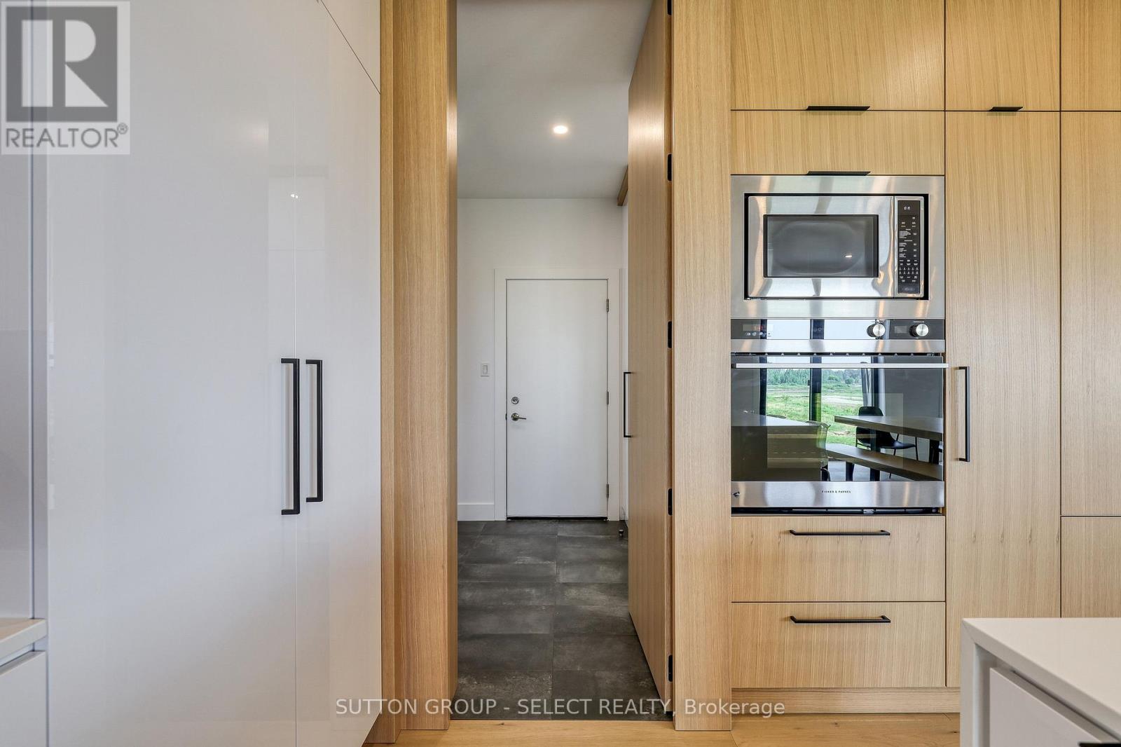 61 Crestview Drive, Middlesex Centre, Ontario  N0L 1R0 - Photo 23 - X12796792