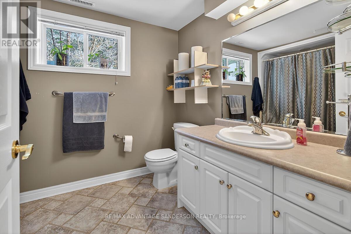 23 Birchcrest Drive, Middlesex Centre, Ontario  N0L 1R0 - Photo 33 - X12796814