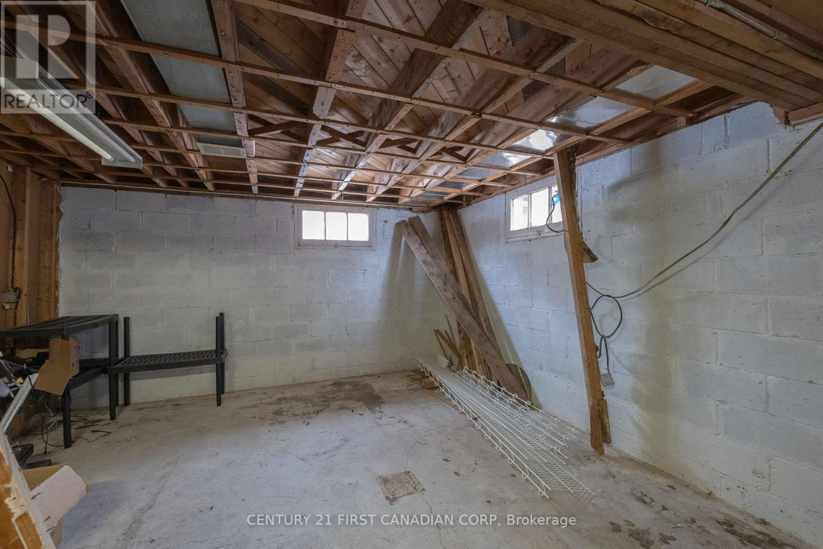 518 Upper Queen Street, London South, Ontario  N6C 3T9 - Photo 25 - X12796928