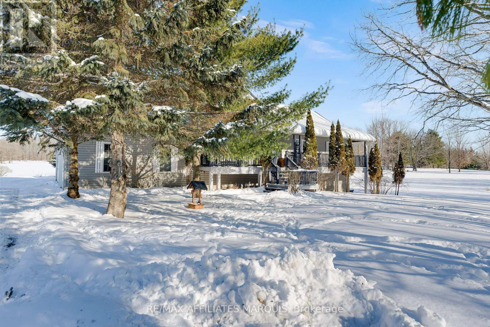 63 Sunny Side Road, Rideau Lakes, Ontario  K0G 1X0 - Photo 28 - X12796752