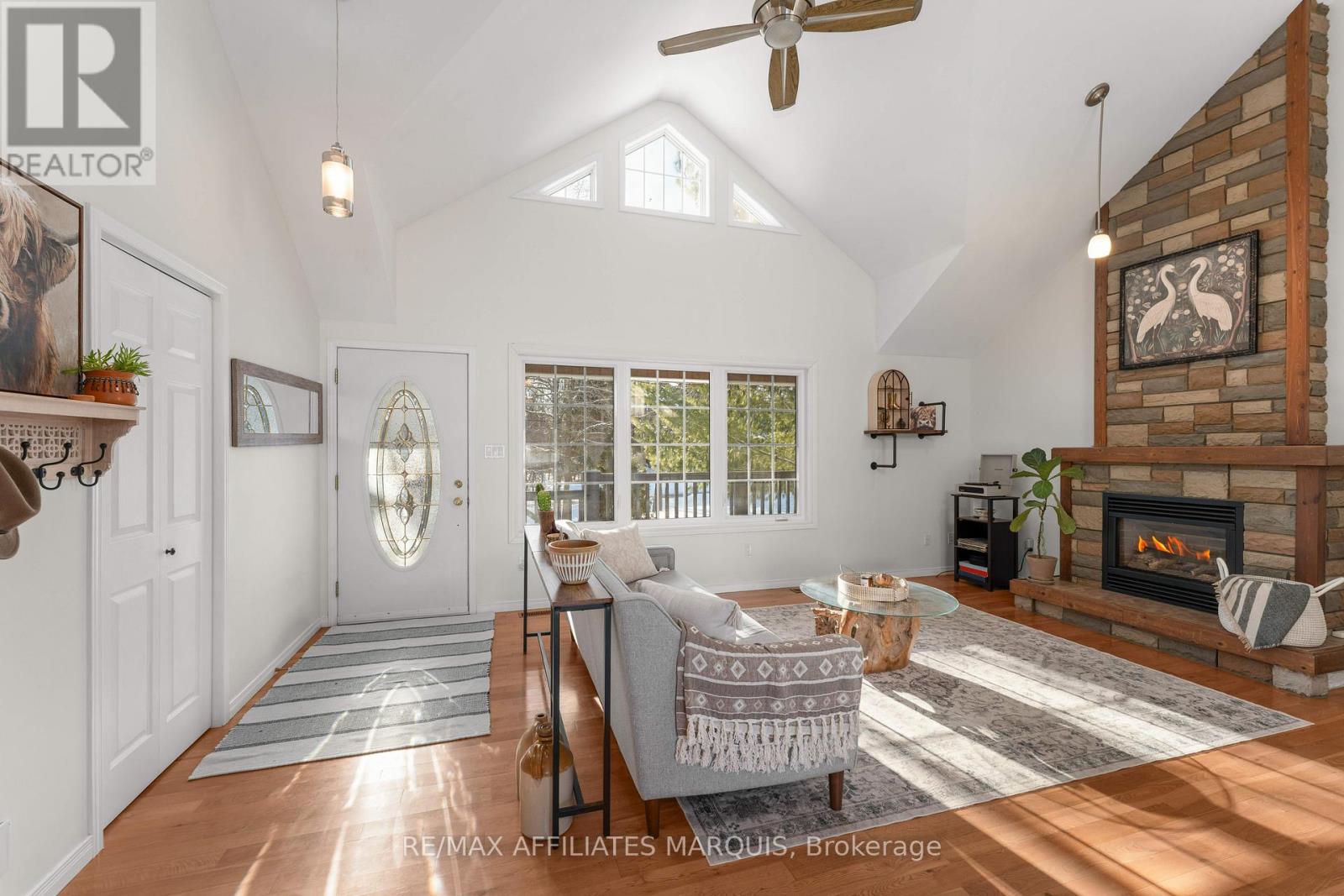 63 Sunny Side Road, Rideau Lakes, Ontario  K0G 1X0 - Photo 4 - X12796752