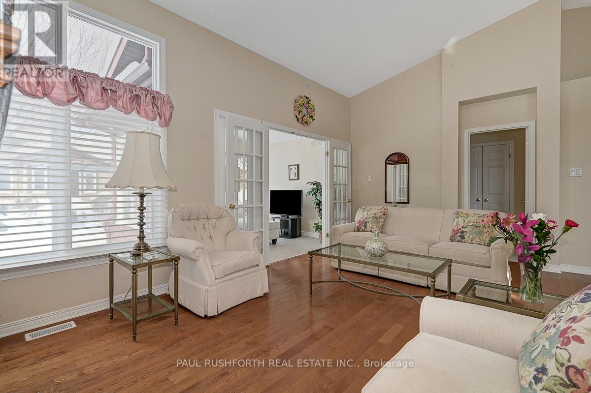 47 Peregrine Crescent, Ottawa, Ontario  K2M 2T2 - Photo 8 - X12796810