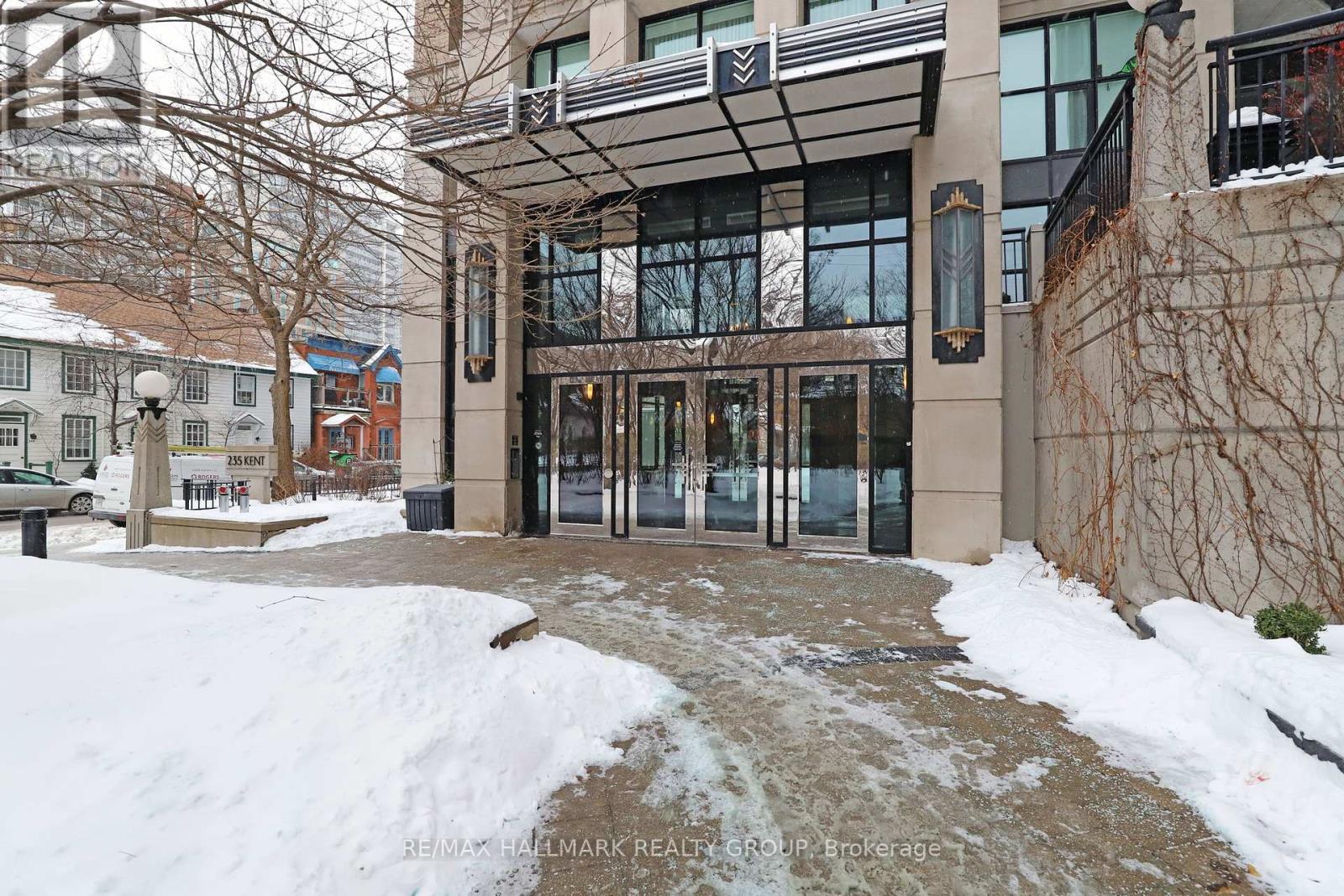 1901 - 235 Kent Street, Ottawa, Ontario  K2P 0A5 - Photo 2 - X12796854