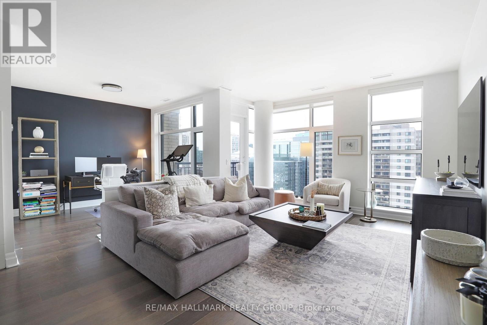 1901 - 235 Kent Street, Ottawa, Ontario  K2P 0A5 - Photo 4 - X12796854