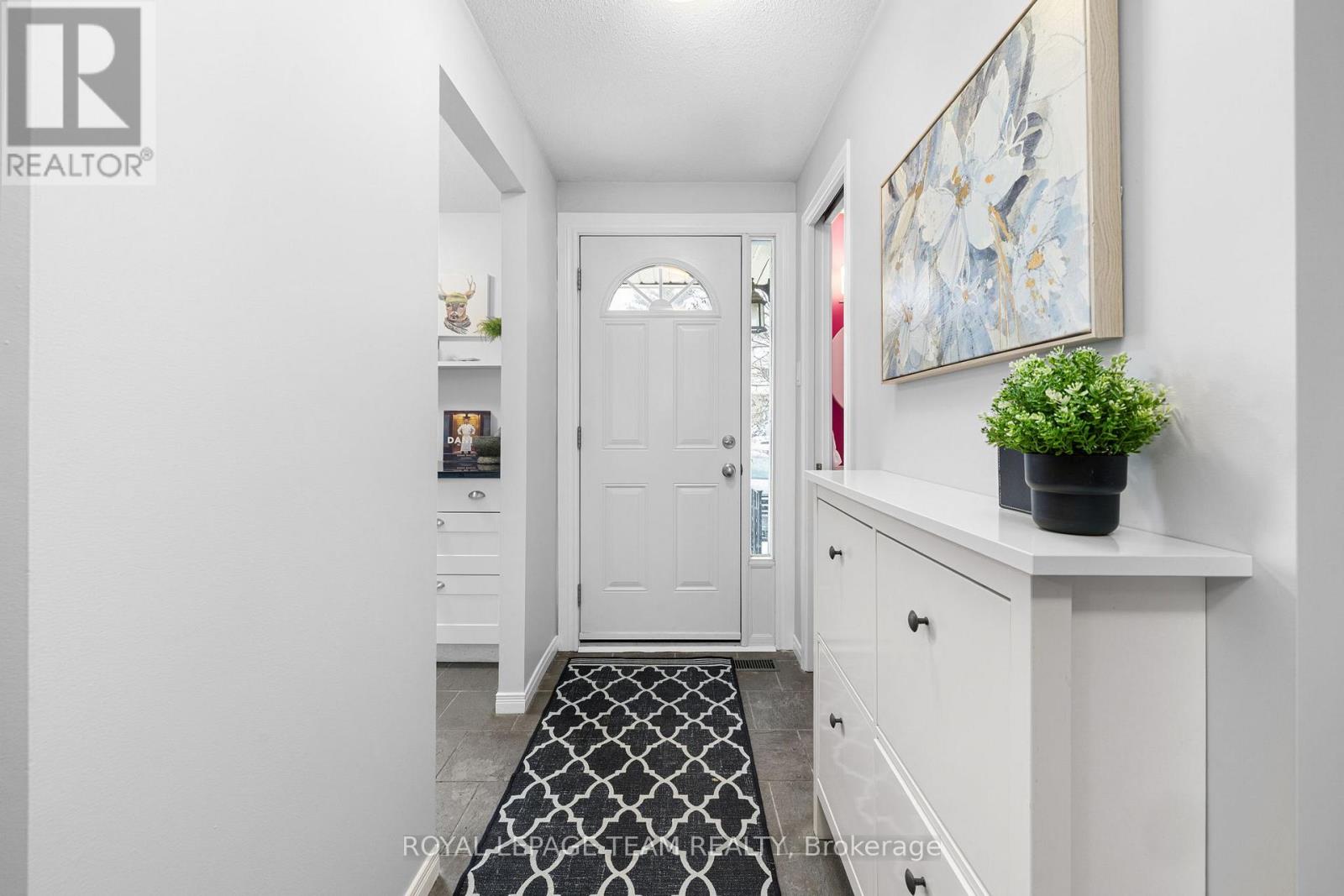 35 Malvern Drive, Ottawa, Ontario  K2J 1M8 - Photo 3 - X12796922