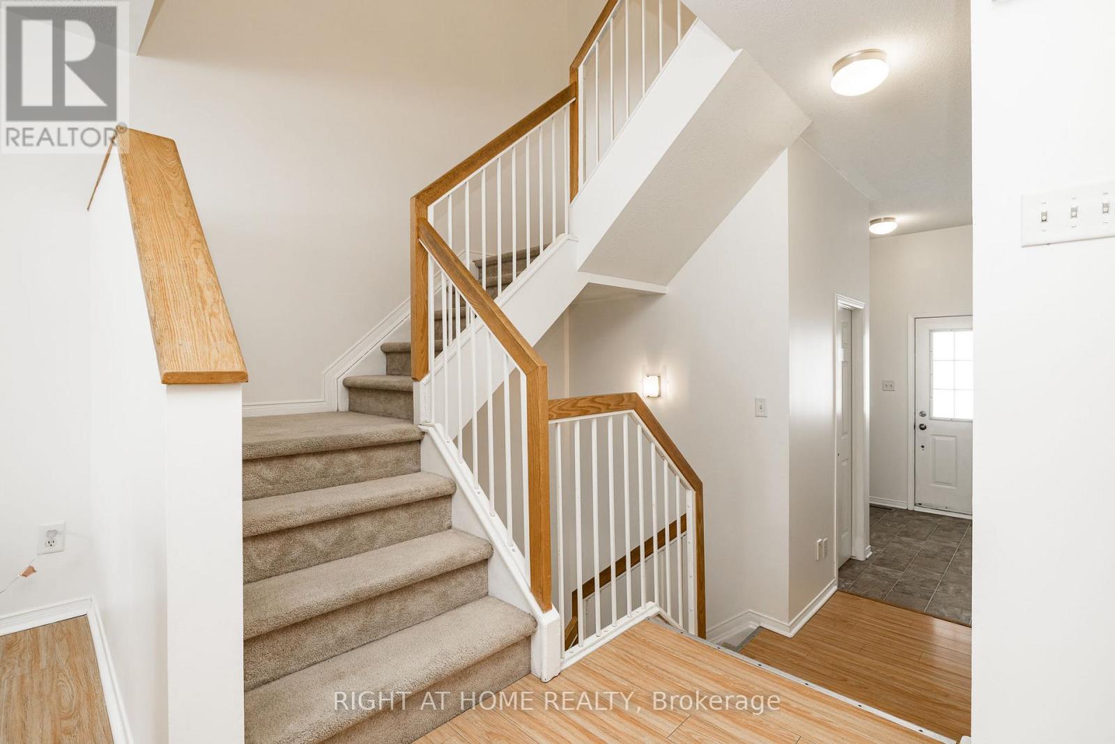 59 Scampton Drive, Ottawa, Ontario  K2W 1E7 - Photo 14 - X12796942