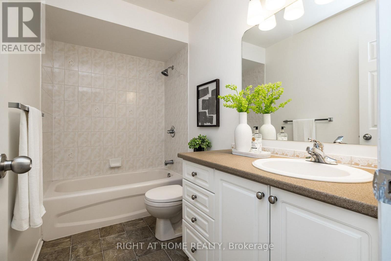 59 Scampton Drive, Ottawa, Ontario  K2W 1E7 - Photo 27 - X12796942