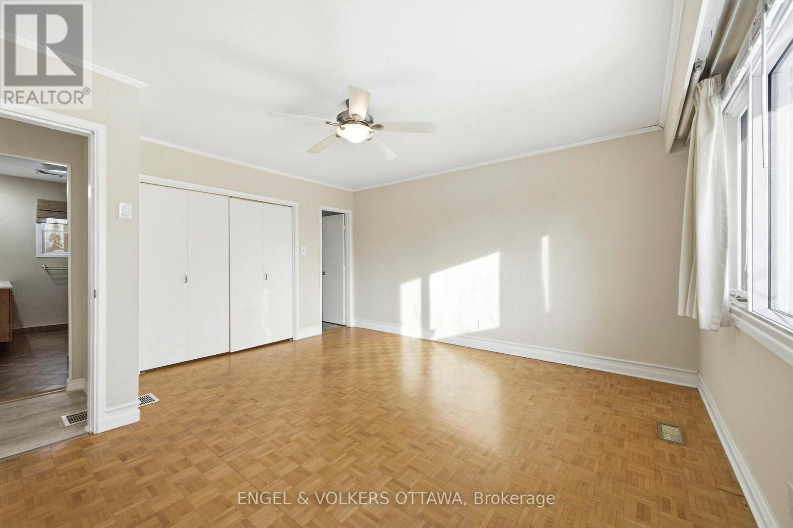 49 Inverness Avenue, Ottawa, Ontario  K2E 6N6 - Photo 16 - X12797082