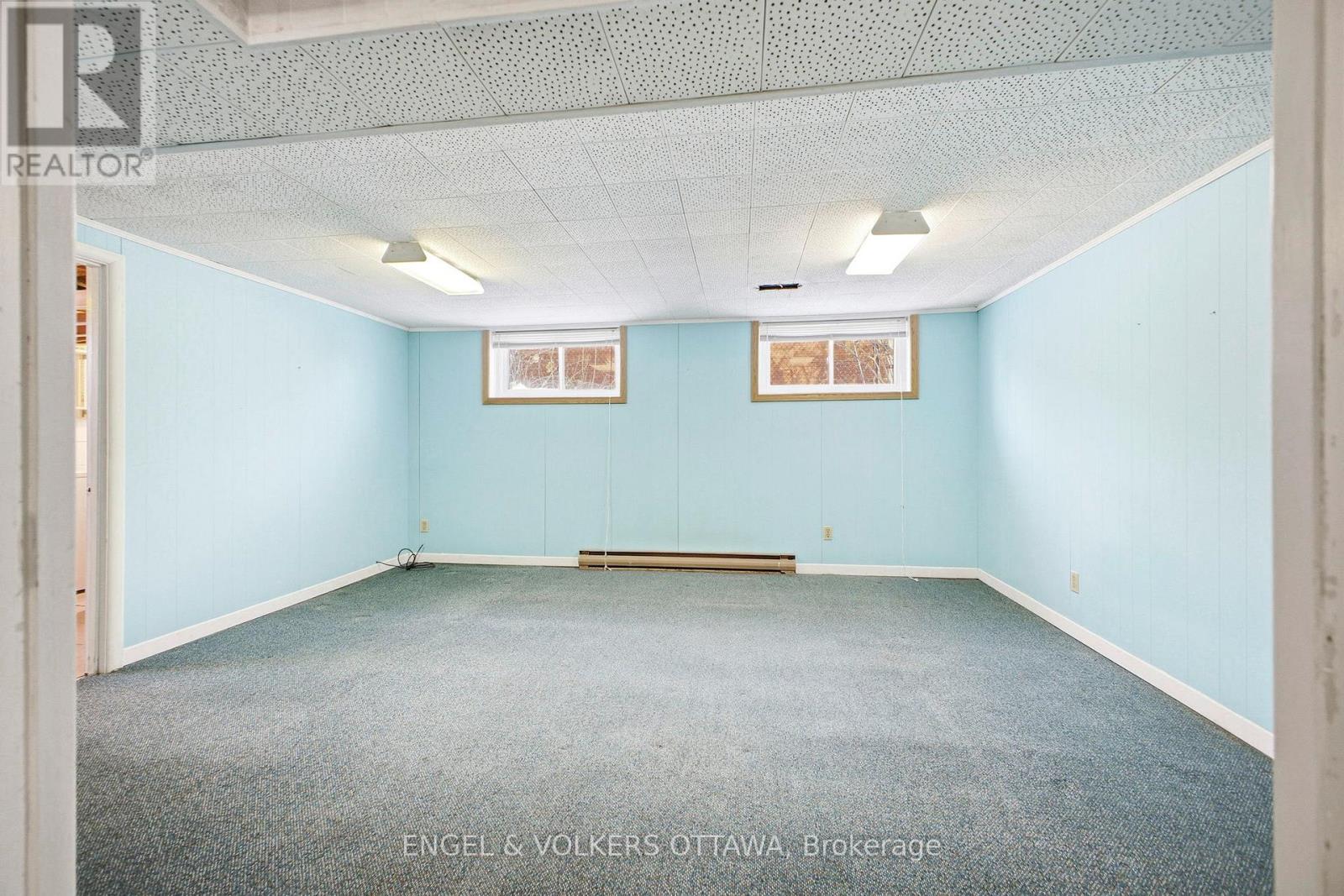 49 Inverness Avenue, Ottawa, Ontario  K2E 6N6 - Photo 27 - X12797082