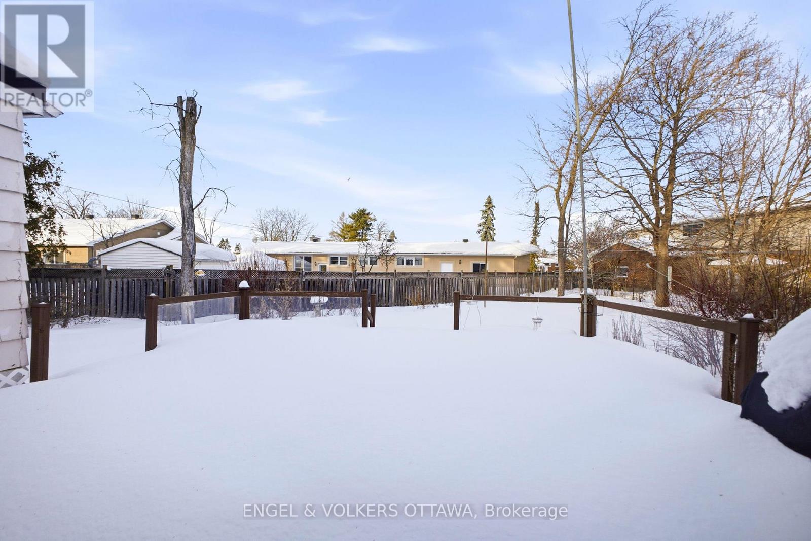 49 Inverness Avenue, Ottawa, Ontario  K2E 6N6 - Photo 31 - X12797082